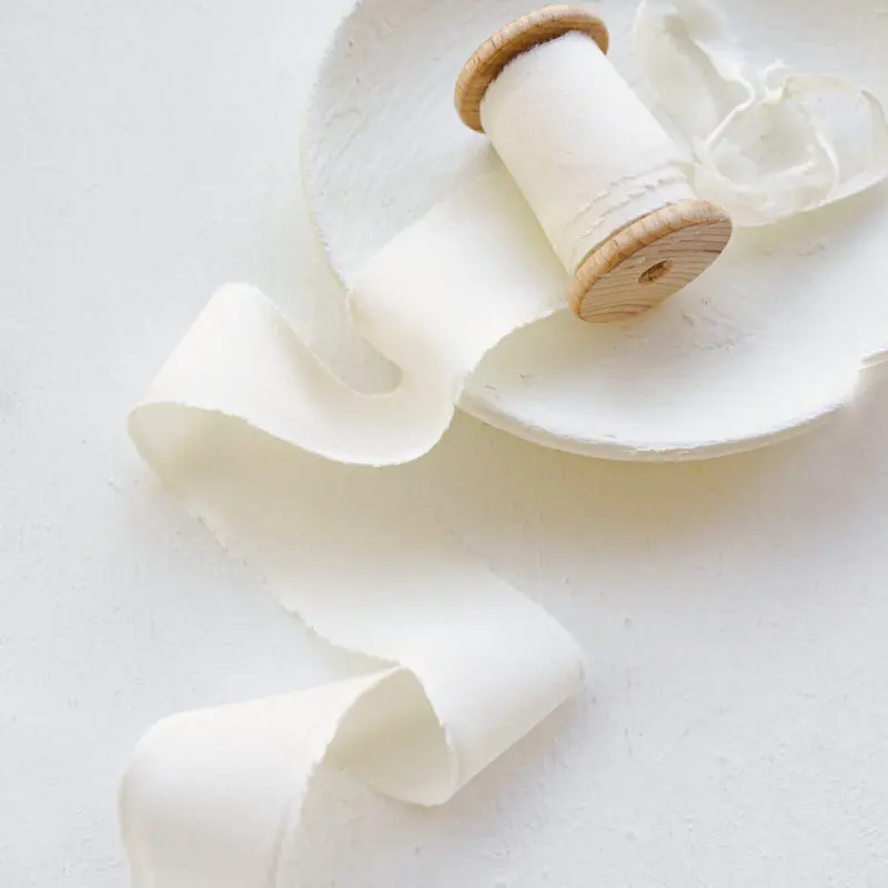 Ivory zijden lint van La Lettre