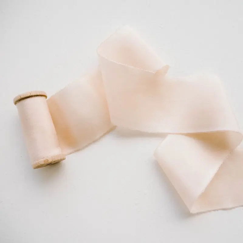 Nude zijden lint van La Lettre